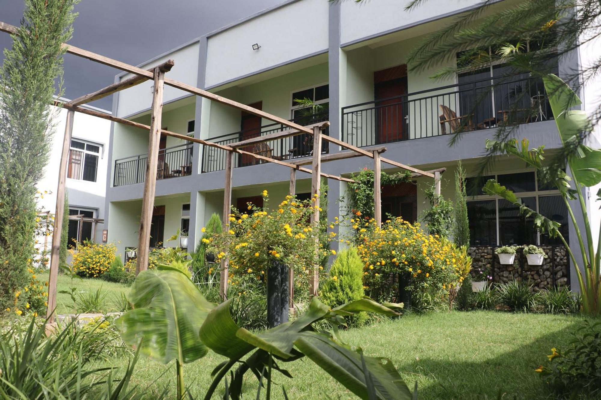 At Home Suites, Moshono Arusha Nkoanrua Kültér fotó